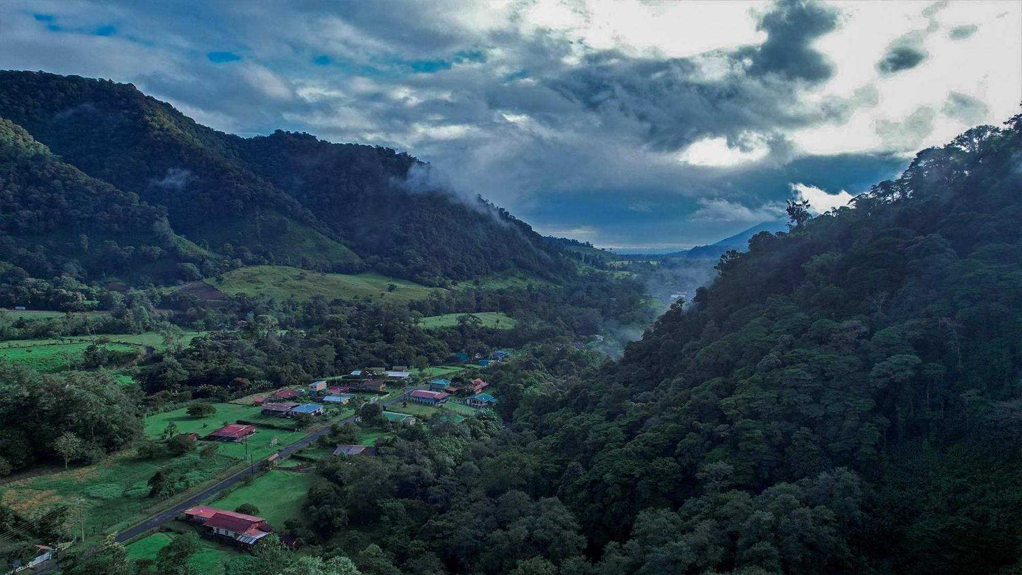 El Silencio Lodge & Spa Costa Rica Toro Amarillo エクステリア 写真